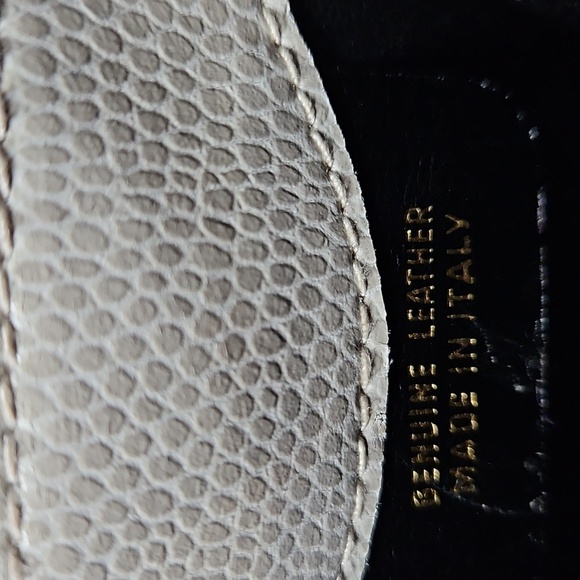 LEATHER CROSSBODY BAG IN CREAM - Picture 8 of 8